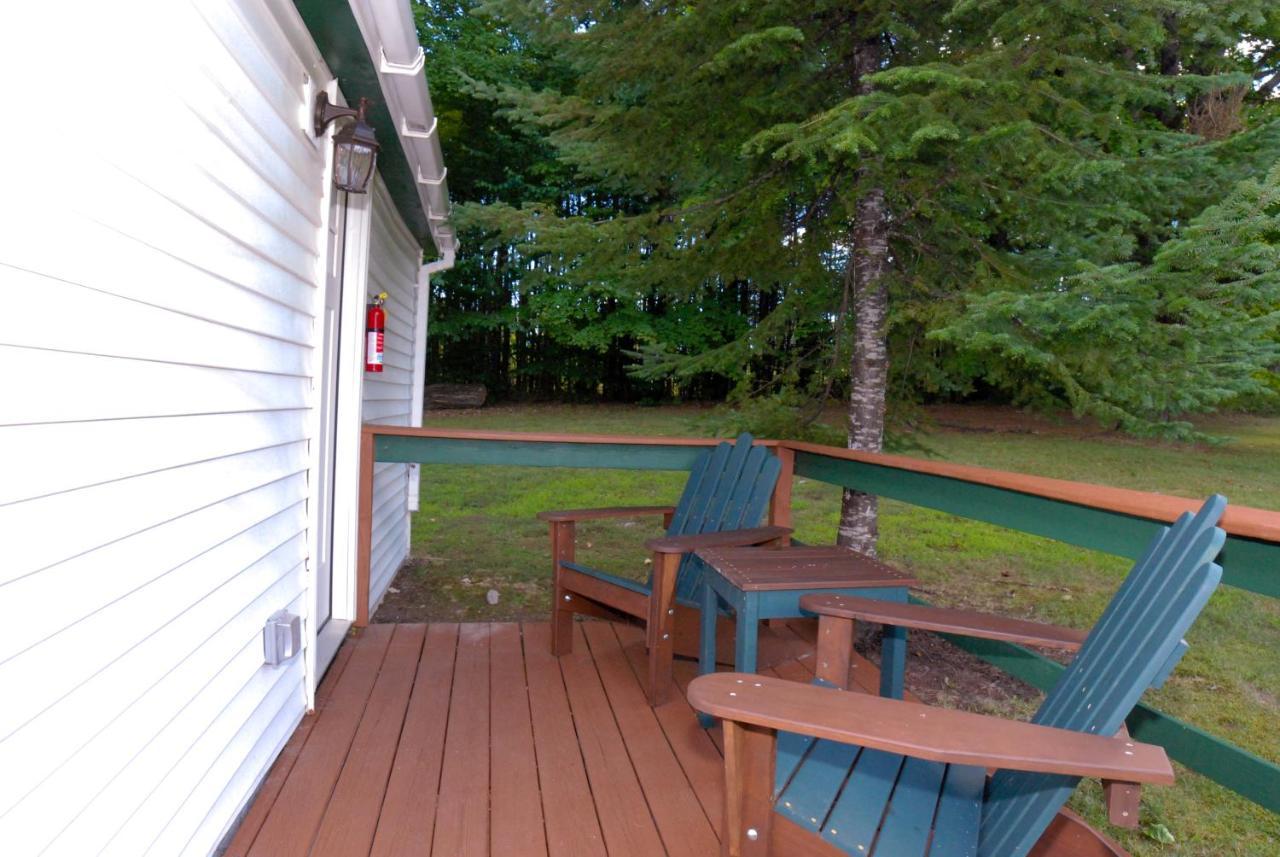 Maple Leaf Lodge Schroon Lake Экстерьер фото