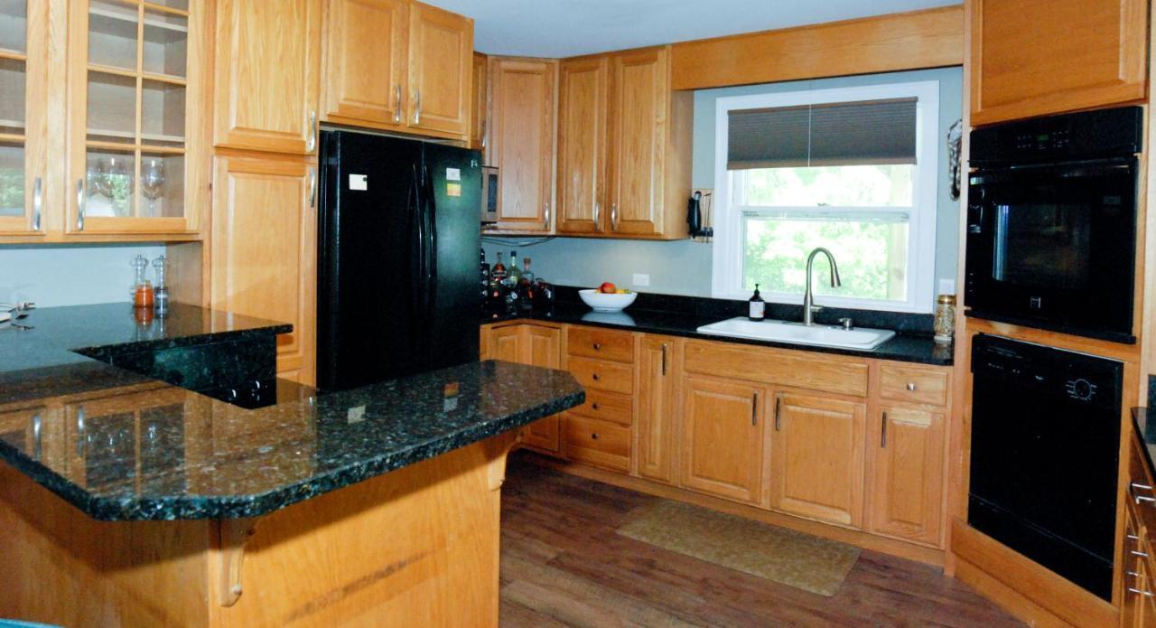 Maple Leaf Lodge Schroon Lake Экстерьер фото